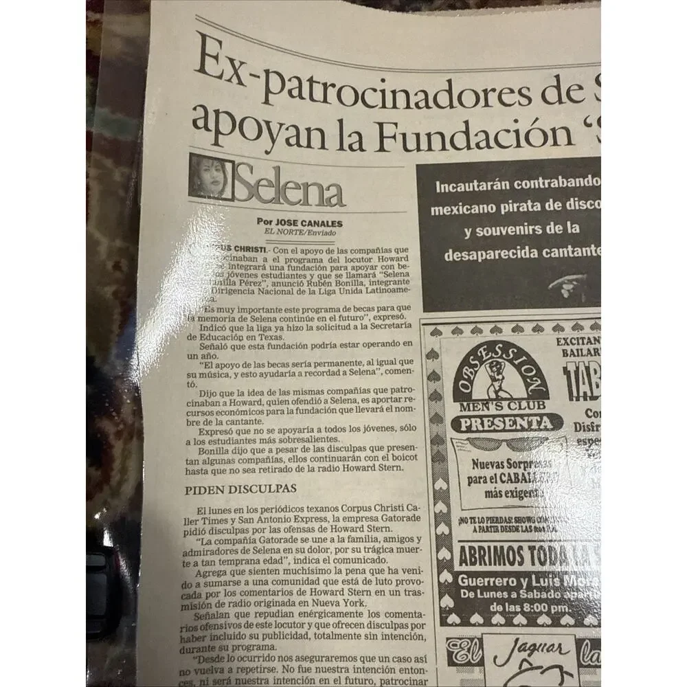 Vintage 1995 Selena Quintanilla Newspaper El Norte Gente Section